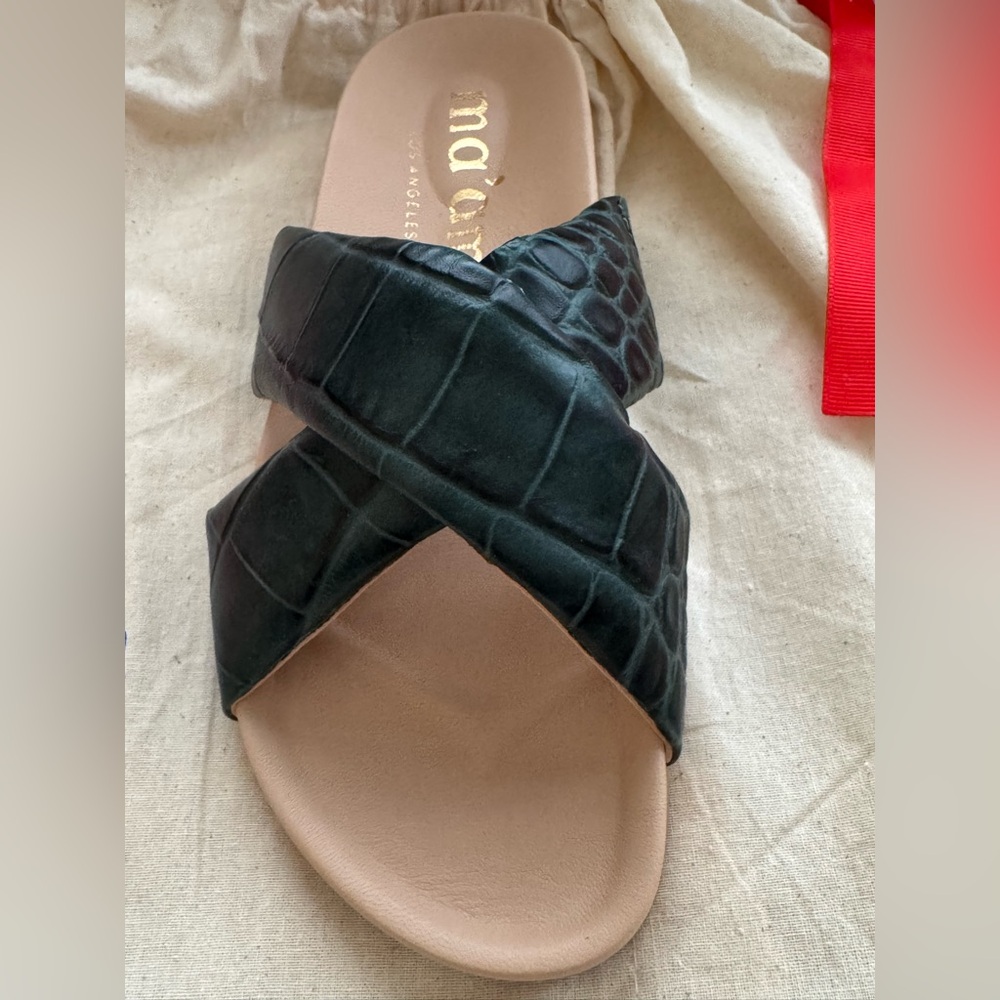 NIB Women’s Ma’am Size 6 Dolly Sandals in Forest - Picture 9 of 16